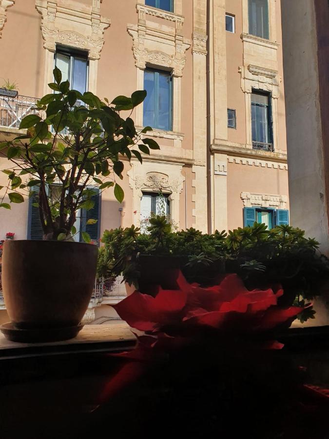 B&B Piazzetta Verdi Lecce Esterno foto