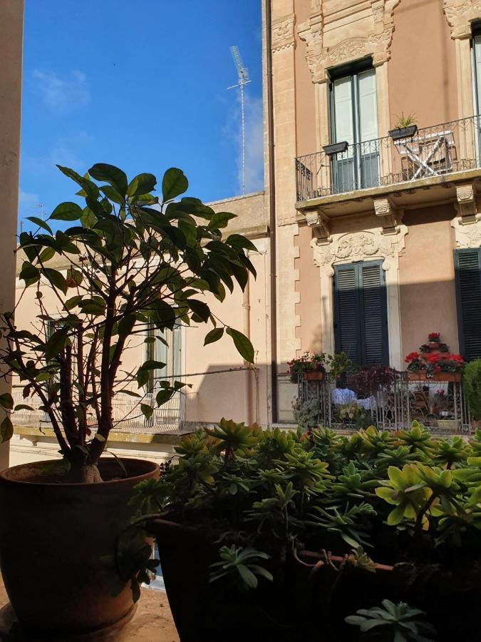 B&B Piazzetta Verdi Lecce Esterno foto