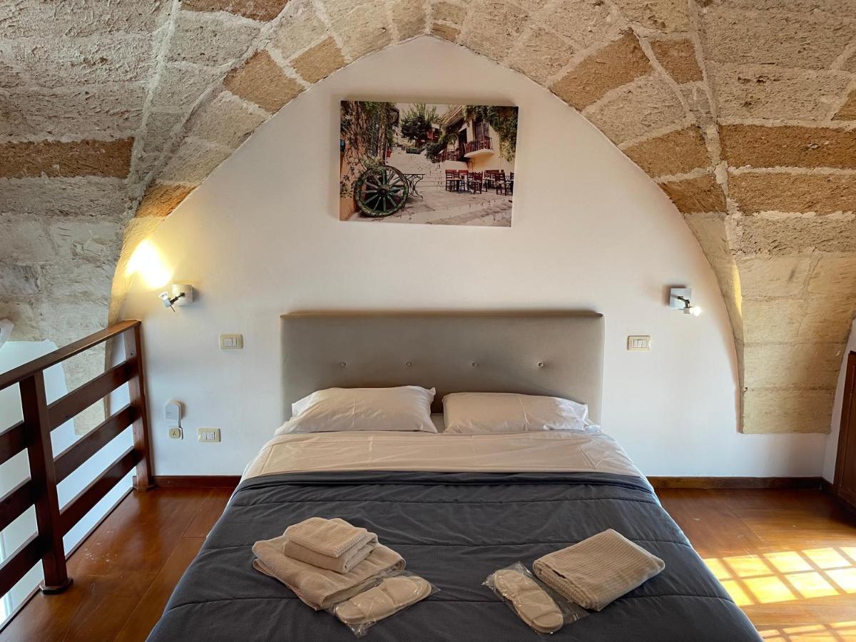 B&B Piazzetta Verdi Lecce Esterno foto